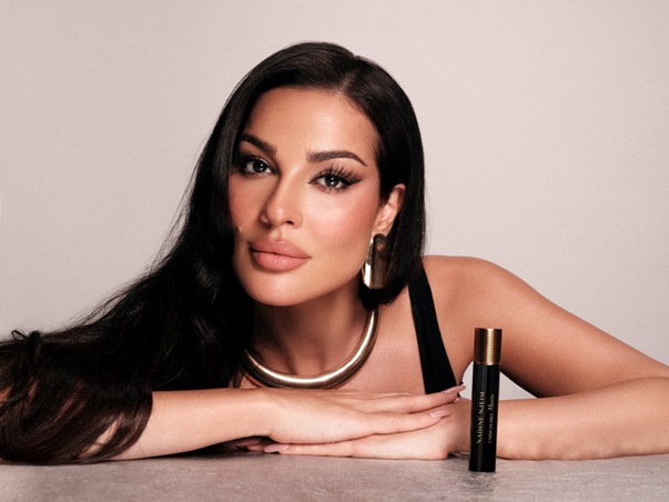 الآن يمكنكِ الحصول على مكياج نادين نسيب نجيم حصرياً عبر منصة Ounass