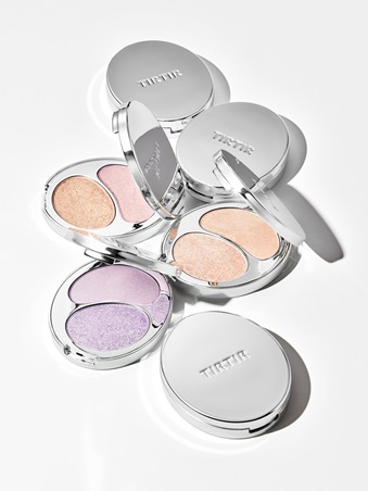 Namshi x TIRTIR  تطلق بوب-أب الأعياد في دبي وتكشف عن V من BTS سفيراً عالمياً