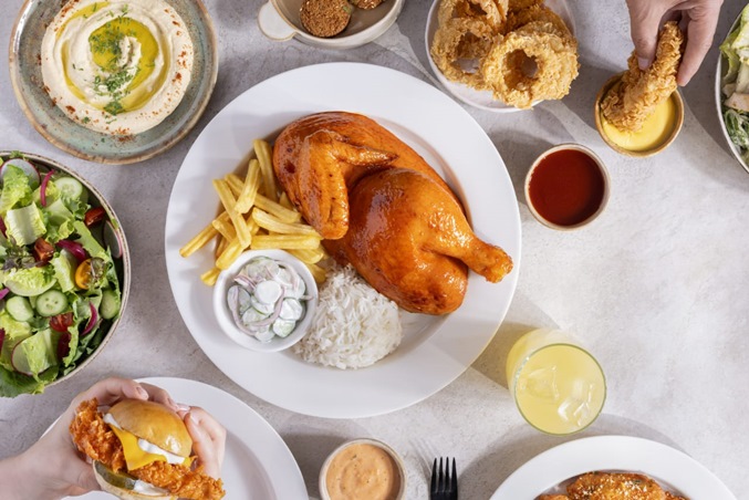 استمتعي بتجربة طعام مميزة بإطلالة مباشرة على برج خليفة ونافورة دبي