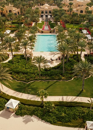 تسوّقِي وأقيمي… تجربة فخمة لا تشبه غيرها في قلب دبي