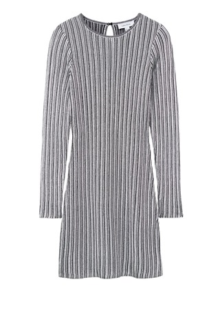 اخترنا لك تصاميم تليق بإطلالاتك المسائية