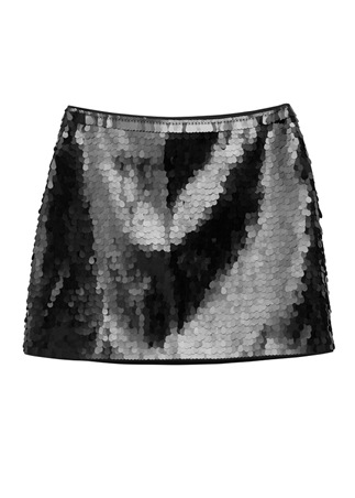 اخترنا لك تصاميم تليق بإطلالاتك المسائية