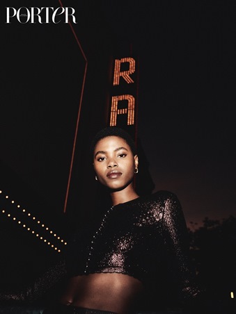 تألّقي بروح ميامي مع مجموعة Rabanne الحصرية من NET-A-PORTER