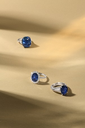 الياقوت الأزرق الخلاب يضع بصمته الملكية على أحدث مجوهرات Parure Atelier