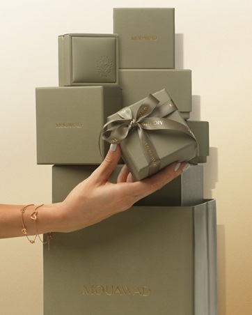 وميض الأمنيات: مجوهرات معوّض تلامس القلب هذا الموسم