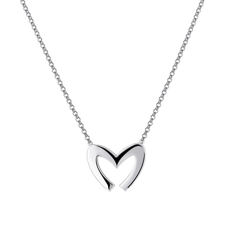 وميض الأمنيات: مجوهرات معوّض تلامس القلب هذا الموسم