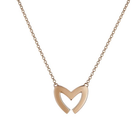 وميض الأمنيات: مجوهرات معوّض تلامس القلب هذا الموسم