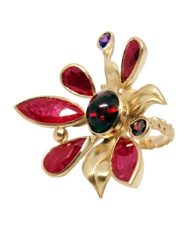 حجر الياقوت الأحمر فيه كلّ الحبّ والحظّ لمواليد شهر يوليو