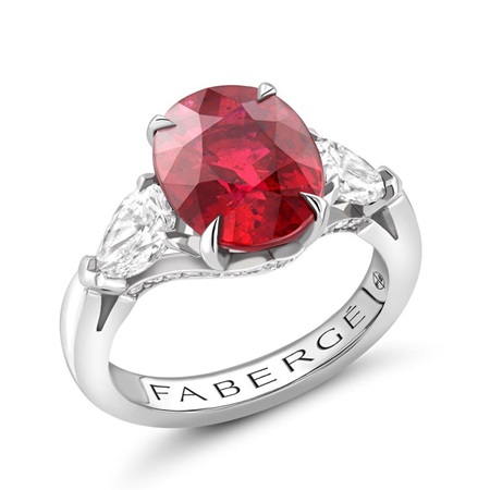 حجر الياقوت الأحمر فيه كلّ الحبّ والحظّ لمواليد شهر يوليو