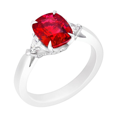 حجر الياقوت الأحمر فيه كلّ الحبّ والحظّ لمواليد شهر يوليو