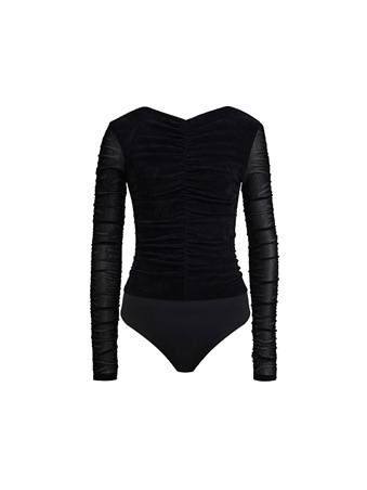 أناقة تنبض بالسحر... مجموعة 12STOREEZ الجديدة