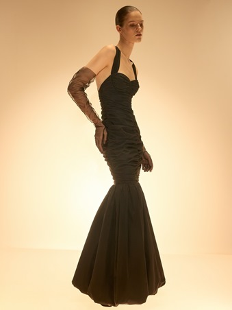 أناقة تنبض بالسحر... مجموعة 12STOREEZ الجديدة