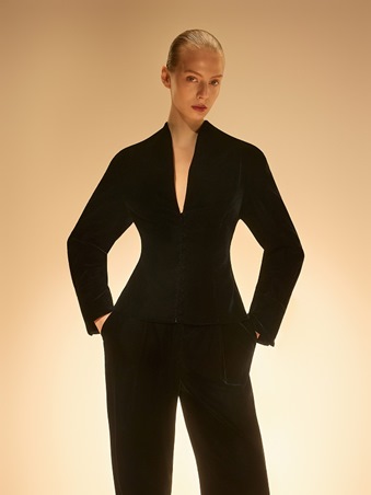 أناقة تنبض بالسحر... مجموعة 12STOREEZ الجديدة