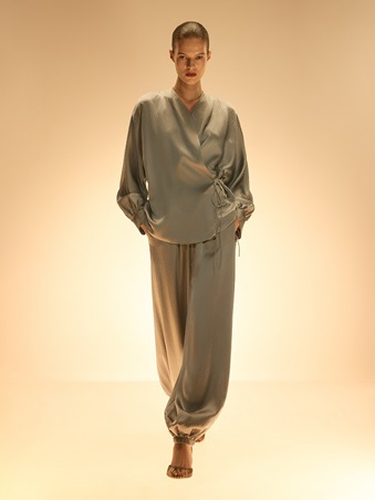 أناقة تنبض بالسحر... مجموعة 12STOREEZ الجديدة