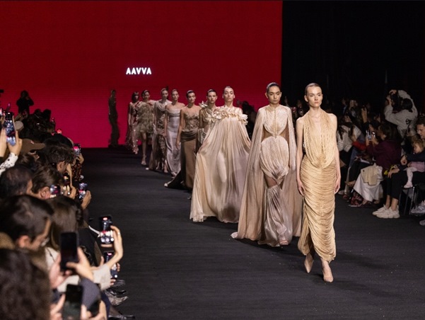 مجموعة AAVVA الجديدة تستلهم روح مايكل أنجلو في عرضٍ يزاوج بين الفن والأناقة