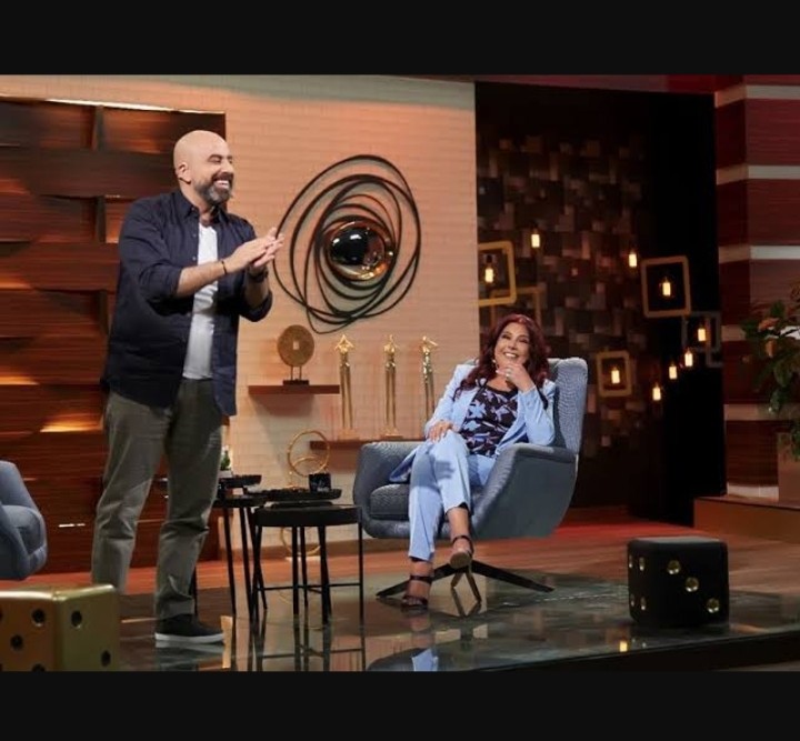 صباح الجزائري تبكي وتوجه رسالة لأطفال سوريا