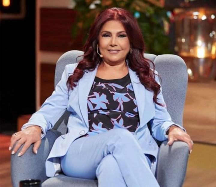 صباح الجزائري تبكي وتوجه رسالة لأطفال سوريا