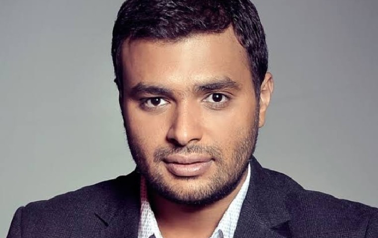 رامي صبري: ابني محوش ٣٠ ألف جنيه في الحصالة وبياخد مني ١٠٠٠ جنيه