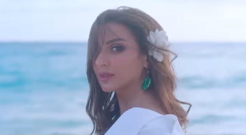أنغام تلغي متابعة مجدي الهواري بعد شائعة ارتباطهما