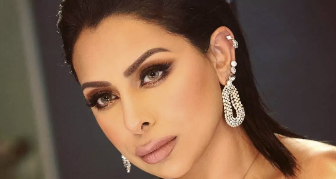 هند البلوشي تغضب الجمهور الخليجي بسبب مشهد الاستحمام في 