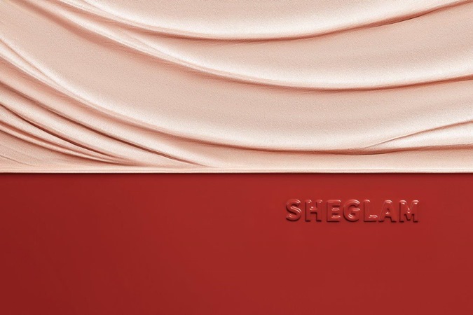 خاصّ لنواعم: نور ستارز تتحدّث عن تعاونها مع Sheglam لمجموعة مكياج حصرية.