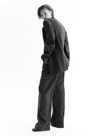 تعرفي على هذه القطع التي لا غنى عنها في خزانتك