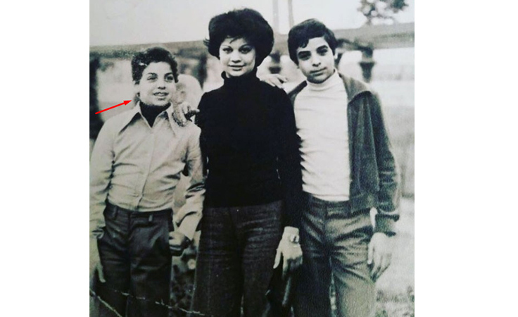 زوج أصالة ينشر صورته مع أشقائه في سن المراهقة.. فهل تغير كثيراً؟