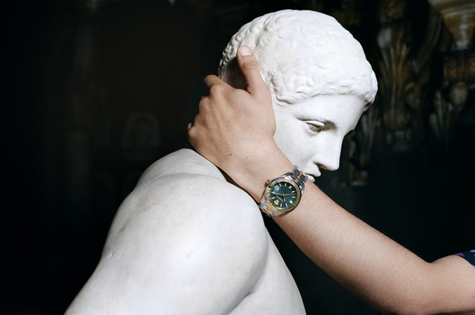 اخترنا لكِ ساعة غريكا تايم الفخمة من فيرساتشي