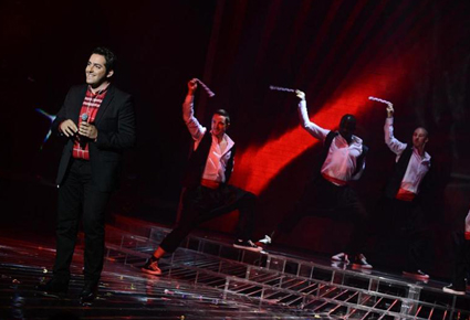 إبراهيم يثير غيرة وائل وخلاف بين إليسا وكارول على إيمان!