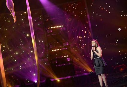 إبراهيم يثير غيرة وائل وخلاف بين إليسا وكارول على إيمان!