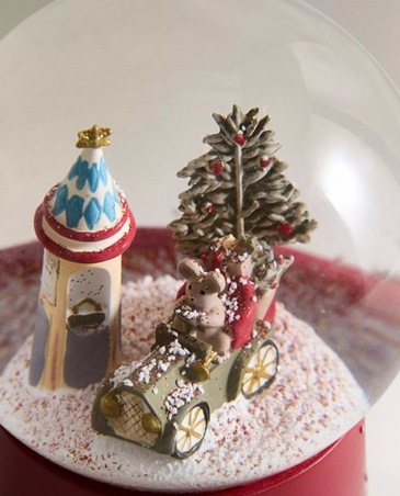 المجموعة الاحتفالية الجديدة من زارا هوم تضفي روعة الحنين إلى الماضي على موسم الأعياد