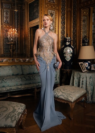 إطلالاتك بفخامة تاريخية وروح شابة من زياد نكد