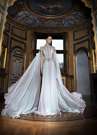 إطلالاتك بفخامة تاريخية وروح شابة من زياد نكد