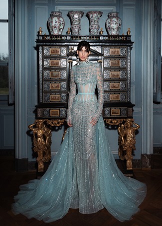 إطلالاتك بفخامة تاريخية وروح شابة من زياد نكد