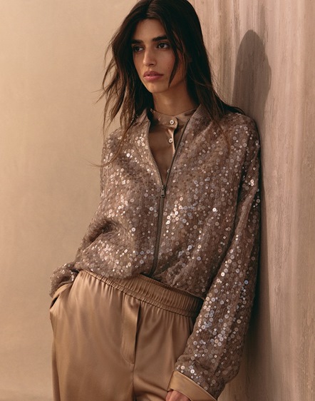 عبايات الخريف... أناقة بهدوء وذكاء