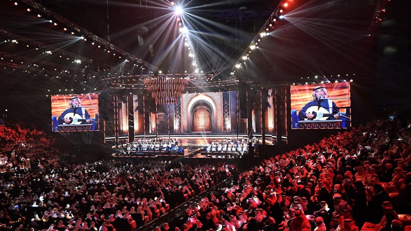 محمد عبده يعتذر لجمهوره في الكويت