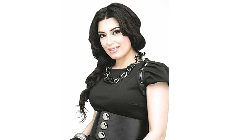 عبير صبري بدون مكياج.. والجمهور مصدوم!