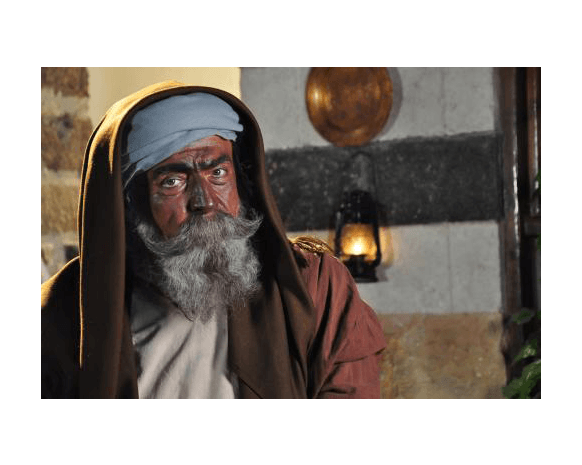 خاص - من هو 