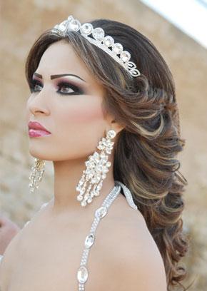 كيف تختارين تاج الزفاف؟
