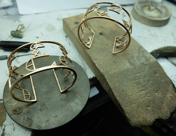 شمسة العبار لـ