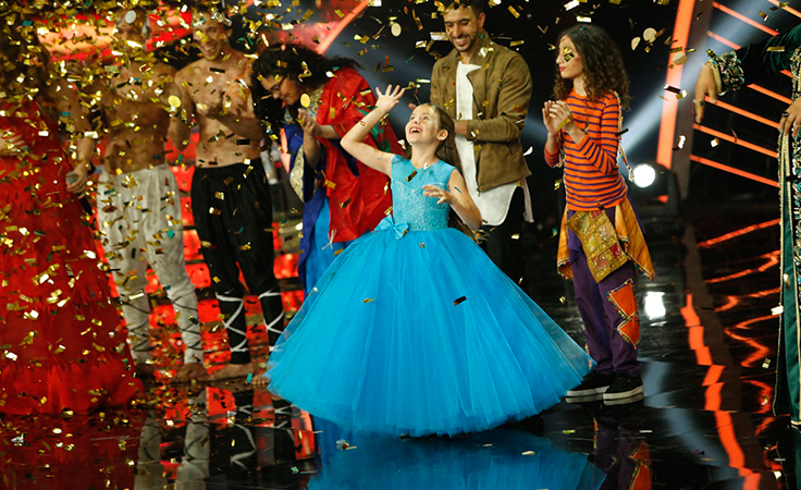 خاص - الطفلة إيمان بيشه تحصد لقب Arabs Got Talent وفستان نجوى كرم معاً