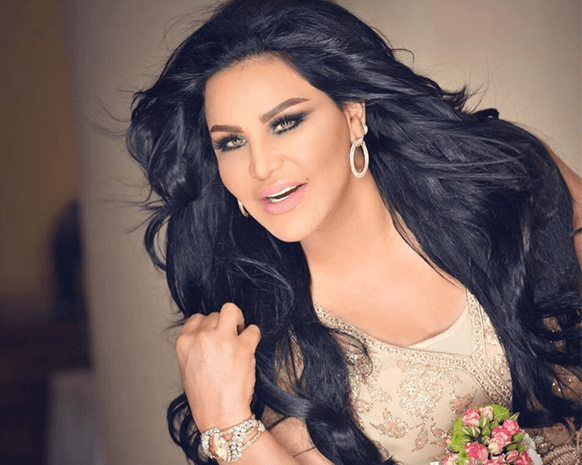 نواعم تكشف تفاصيل حفل أحلام في مصر