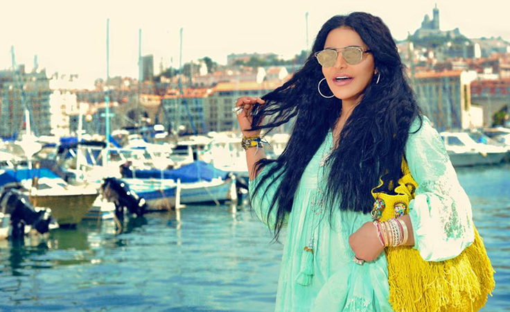 نواعم تكشف كواليس وتفاصيل للمرة الأولى عن كليبي أحلام في الهند