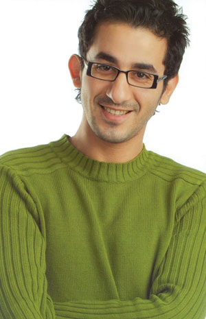 النقّاد يعلّلون أسباب فشل أحمد حلمي!