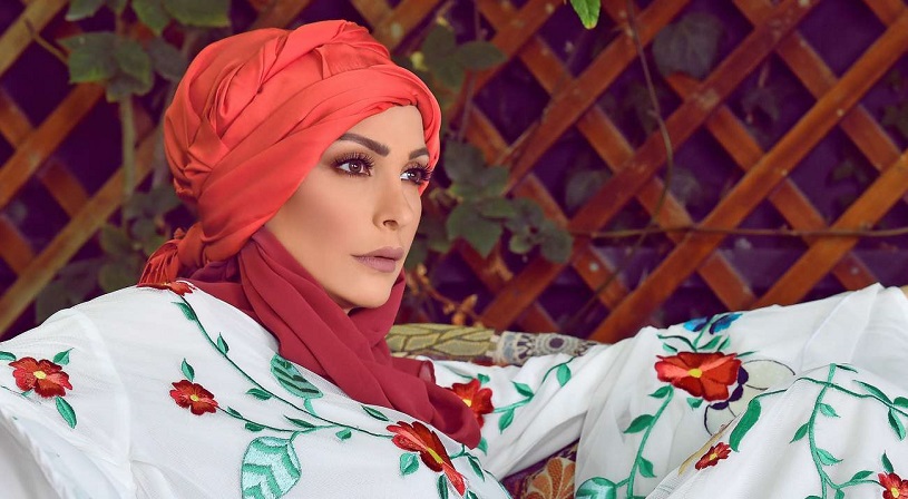 الحزن يخيم على أمل حجازي