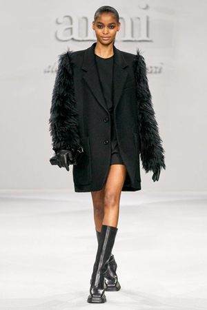 مجموعة ملابس ديناميكية من AMI لخريف وشتاء 2021