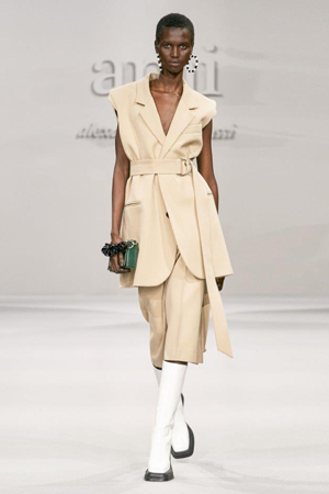 مجموعة ملابس ديناميكية من AMI لخريف وشتاء 2021