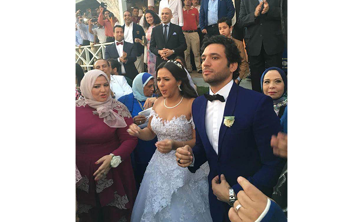 ايمي سمير غانم تكسر تقاليد العروس في زفافها...ونواعم تكشف التفاصيل؟