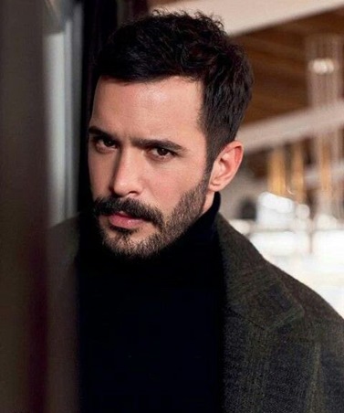 هاندا آرتشيل وباريش آردوتش معاً مجدداً....ما علاقة أنغام؟