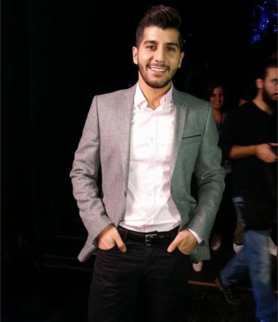 في 